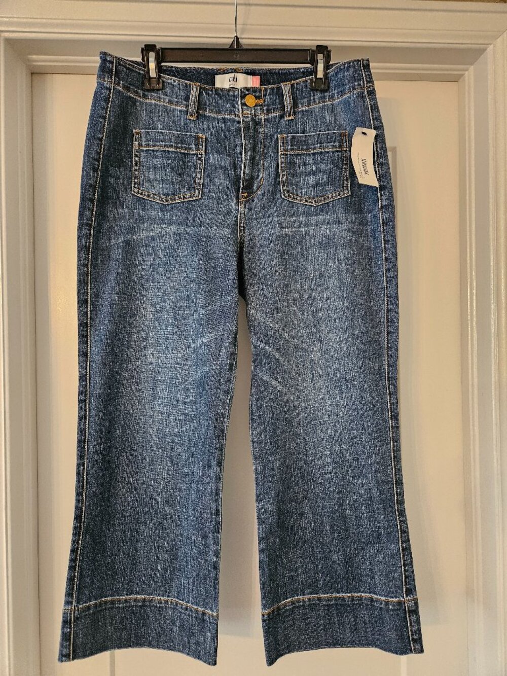 Cabi New NWT Carmel Crop #6704 Blue denim Size 10